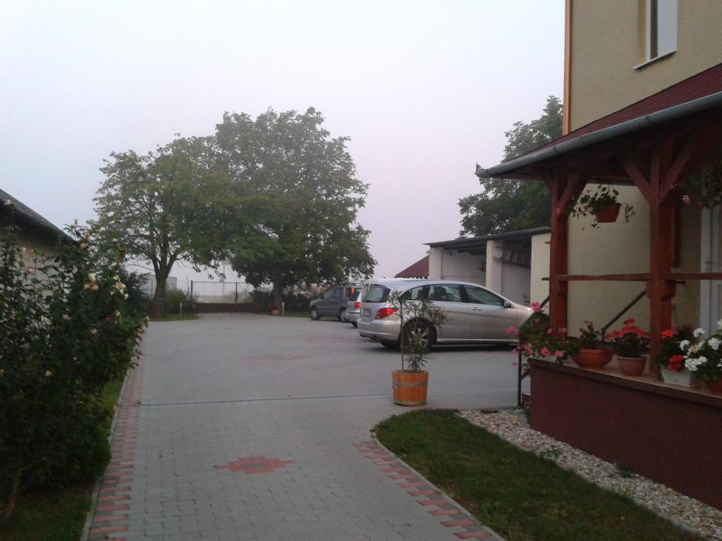 Globus Vendégház Sormás Exterior foto